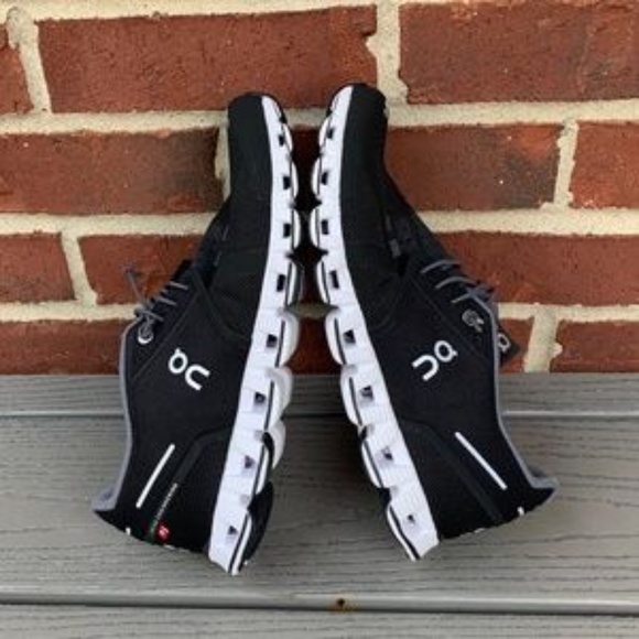On Cloud Running Black and White Sneakers, Size W7.5 - Picture 7 of 16